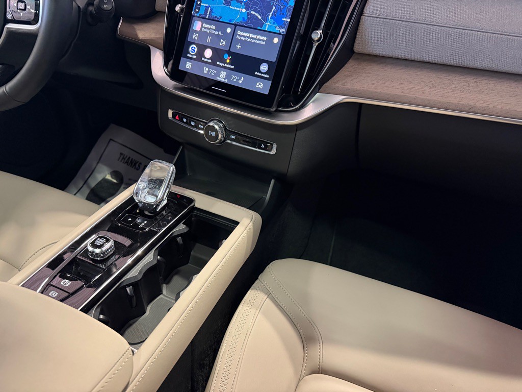 2026 Volvo XC90 Image 35