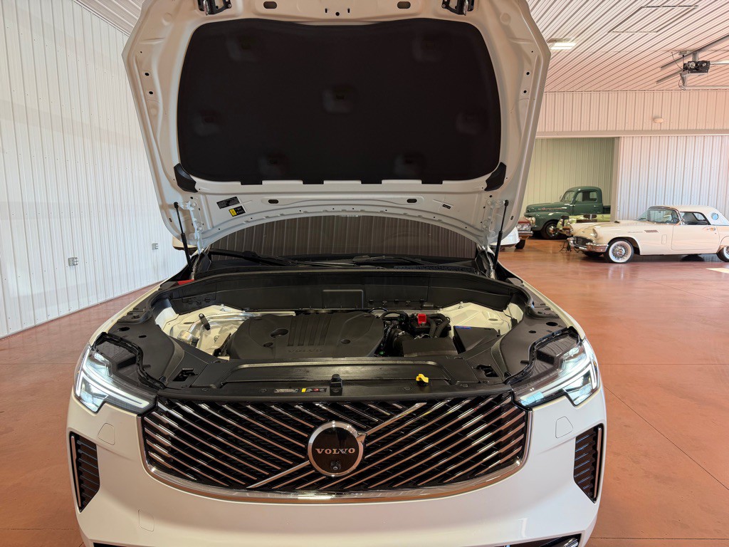 2026 Volvo XC90 Image 40