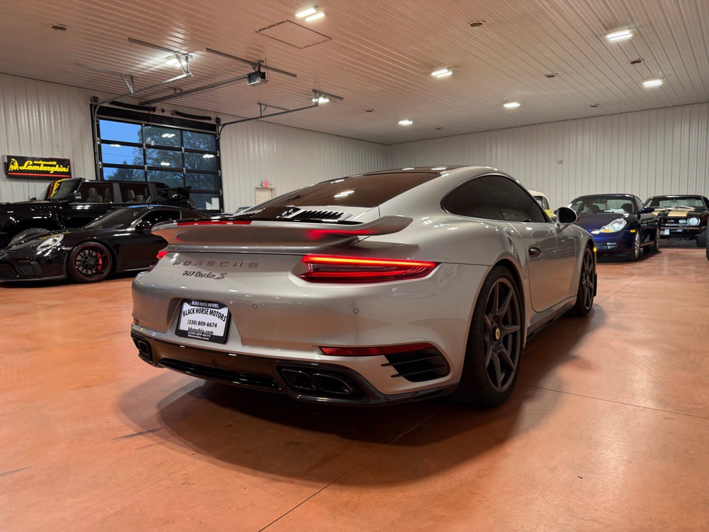 2019 Porsche 911 Image 11