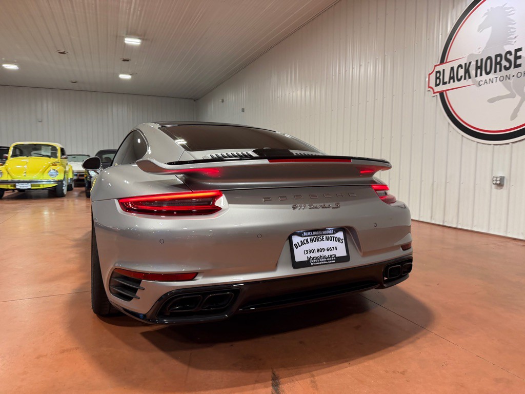 2019 Porsche 911 Image 13