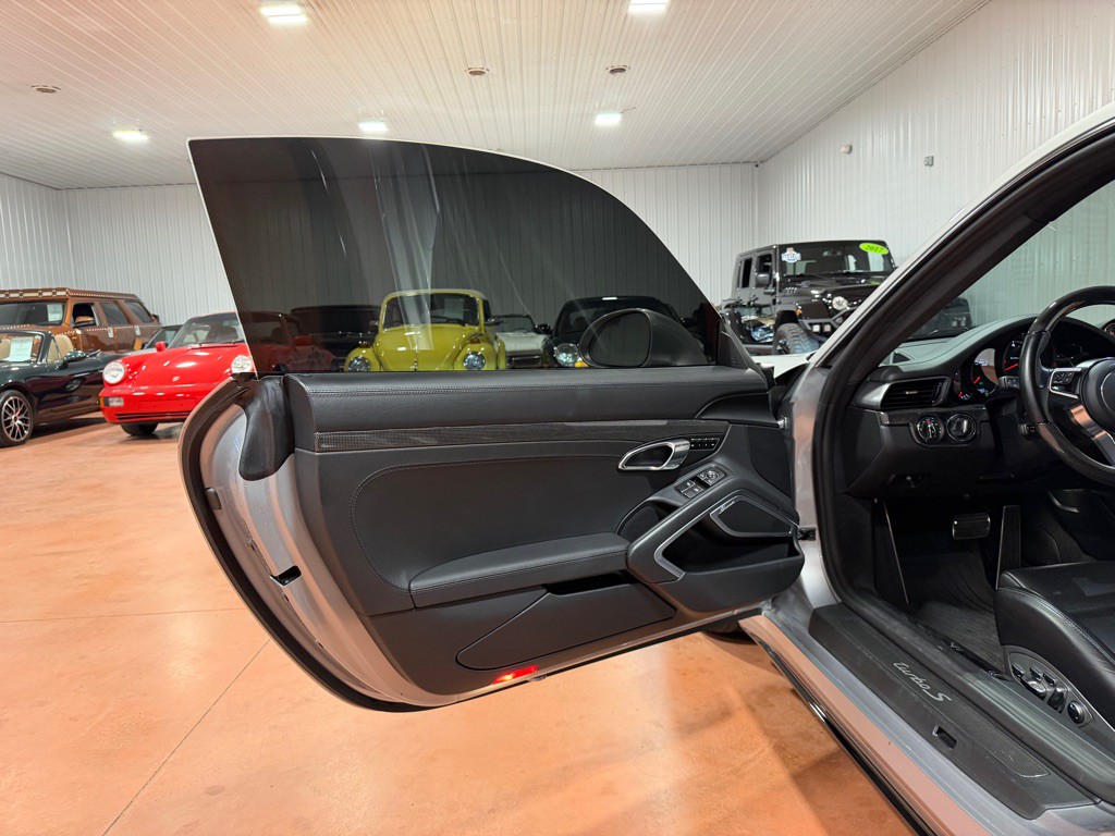 2019 Porsche 911 Image 22
