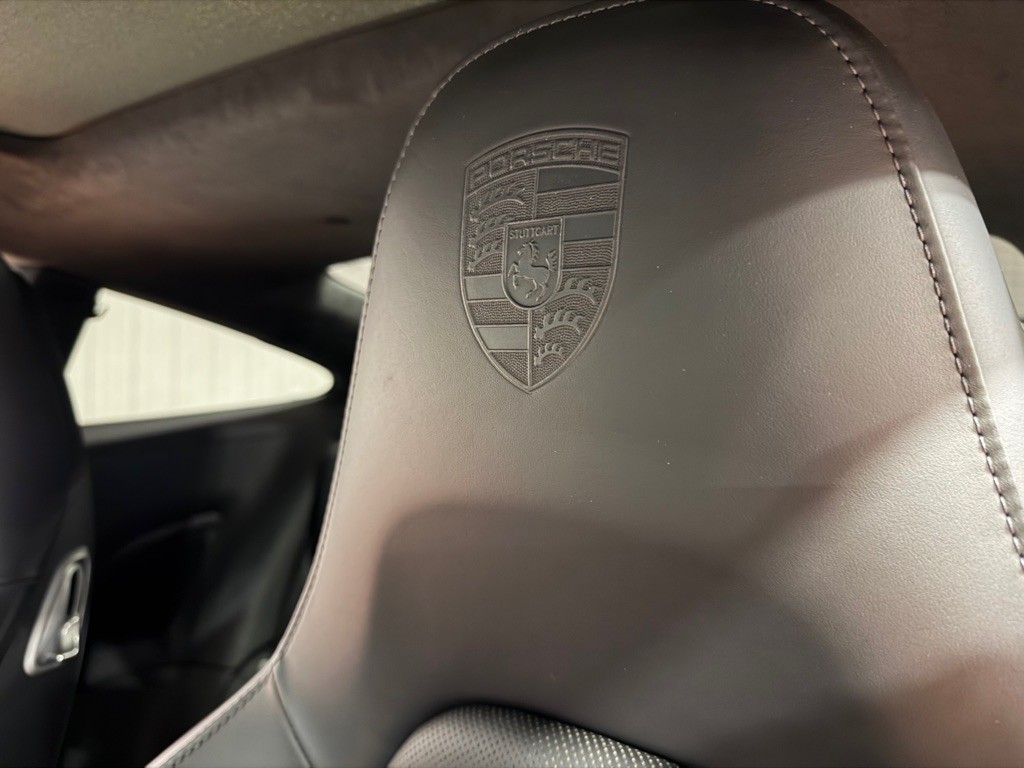 2019 Porsche 911 Image 25