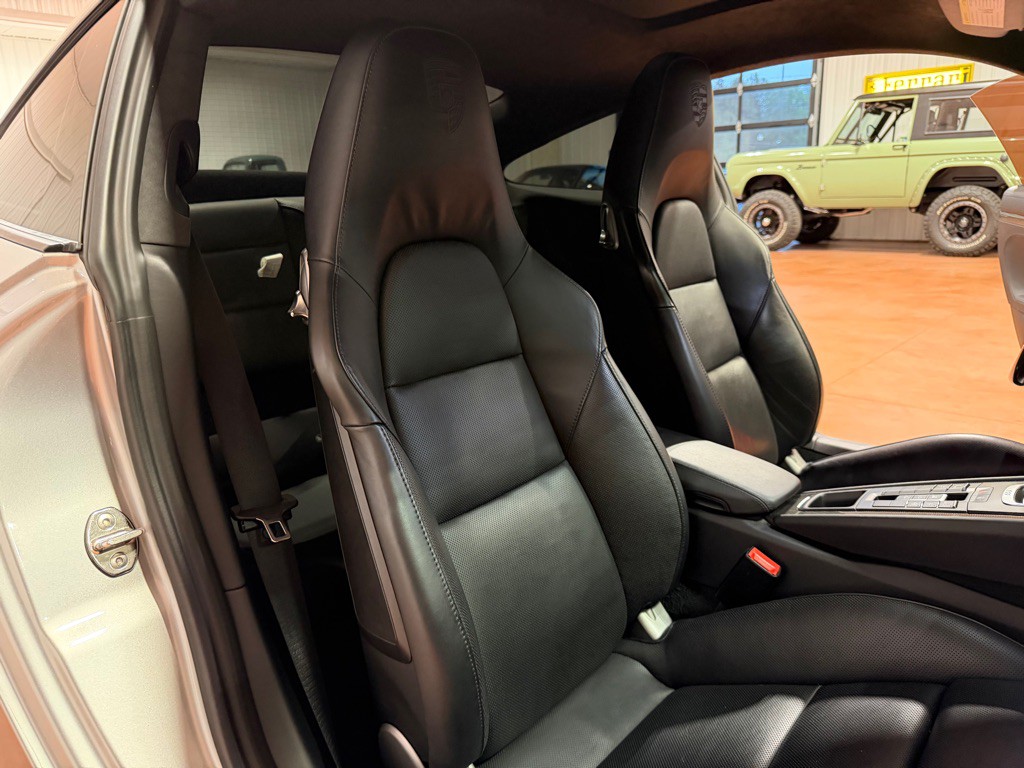 2019 Porsche 911 Image 30