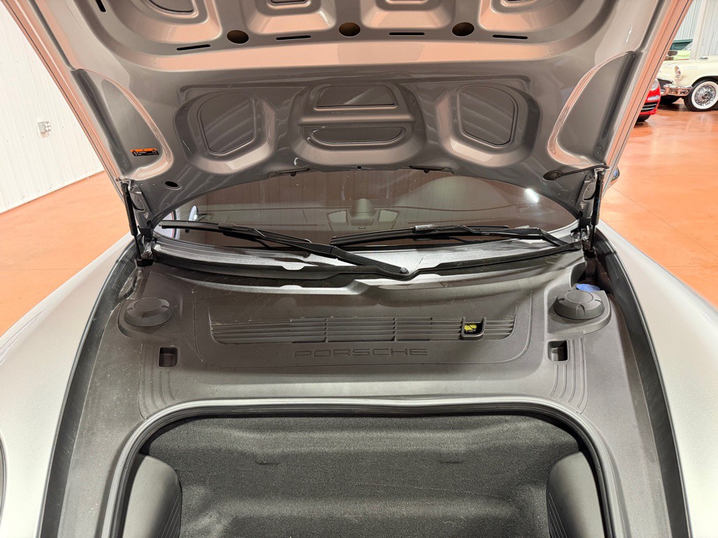 2019 Porsche 911 Image 45