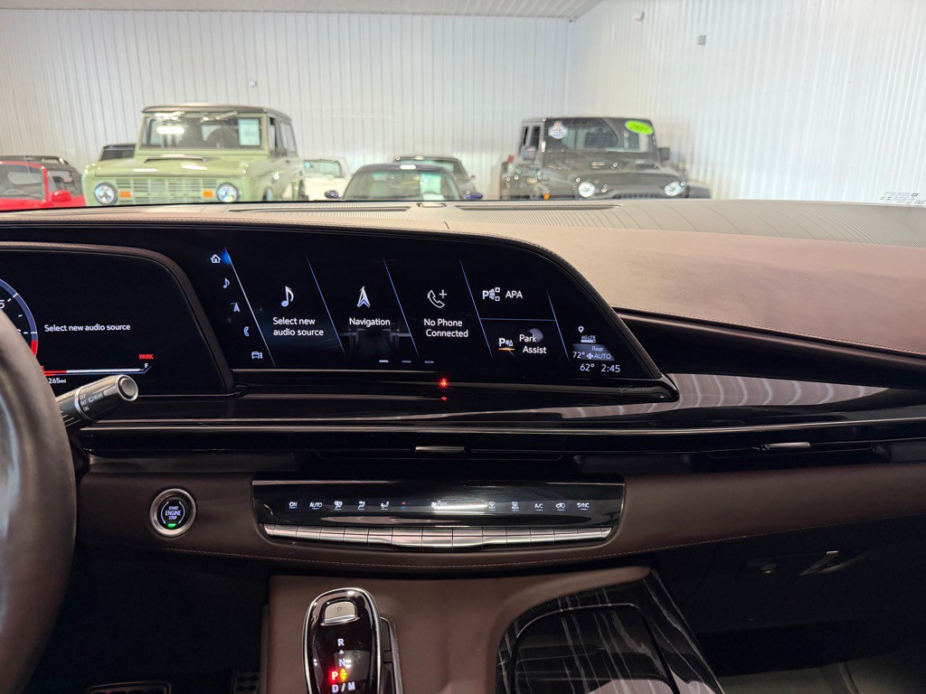 2023 Cadillac Escalade Image 35