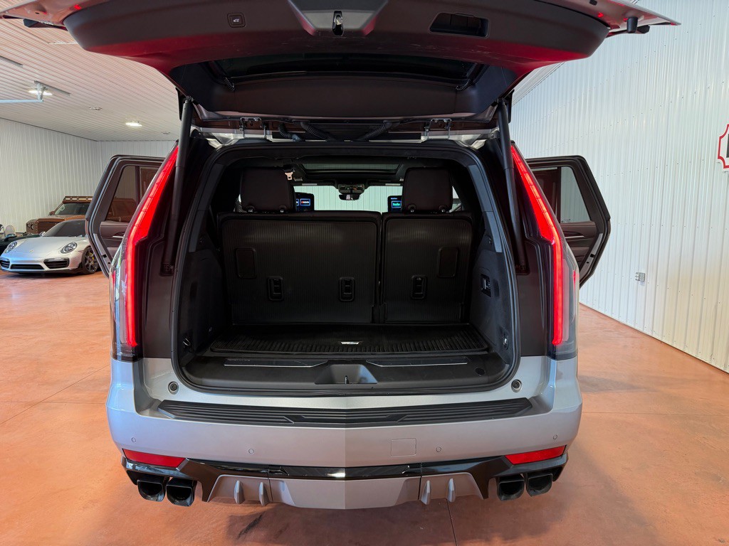 2023 Cadillac Escalade Image 42