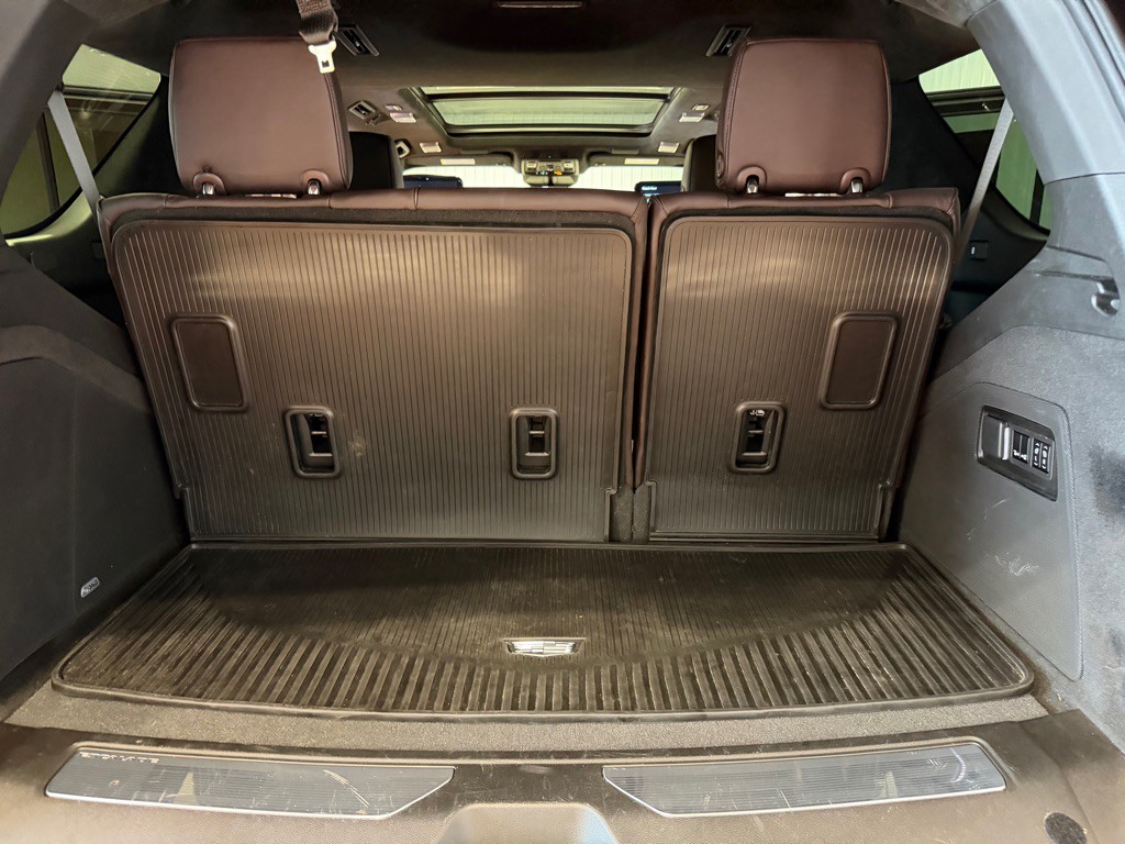 2023 Cadillac Escalade Image 43