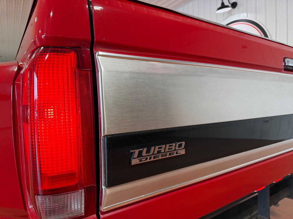 1994 Ford F-350 Image 16
