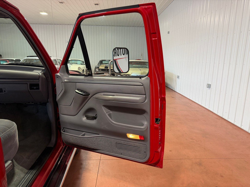 1994 Ford F-350 Image 27