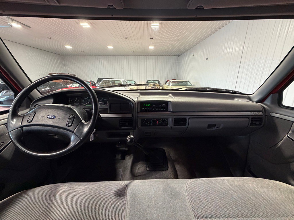 1994 Ford F-350 Image 33