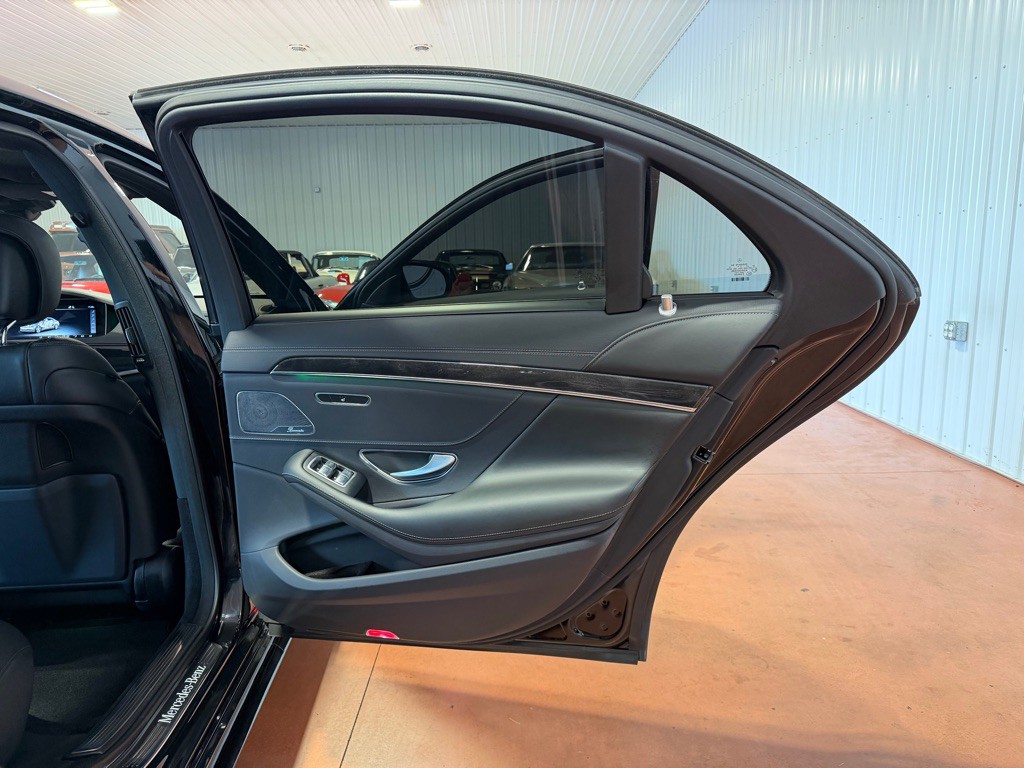 2020 Mercedes-Benz S-Class Image 23