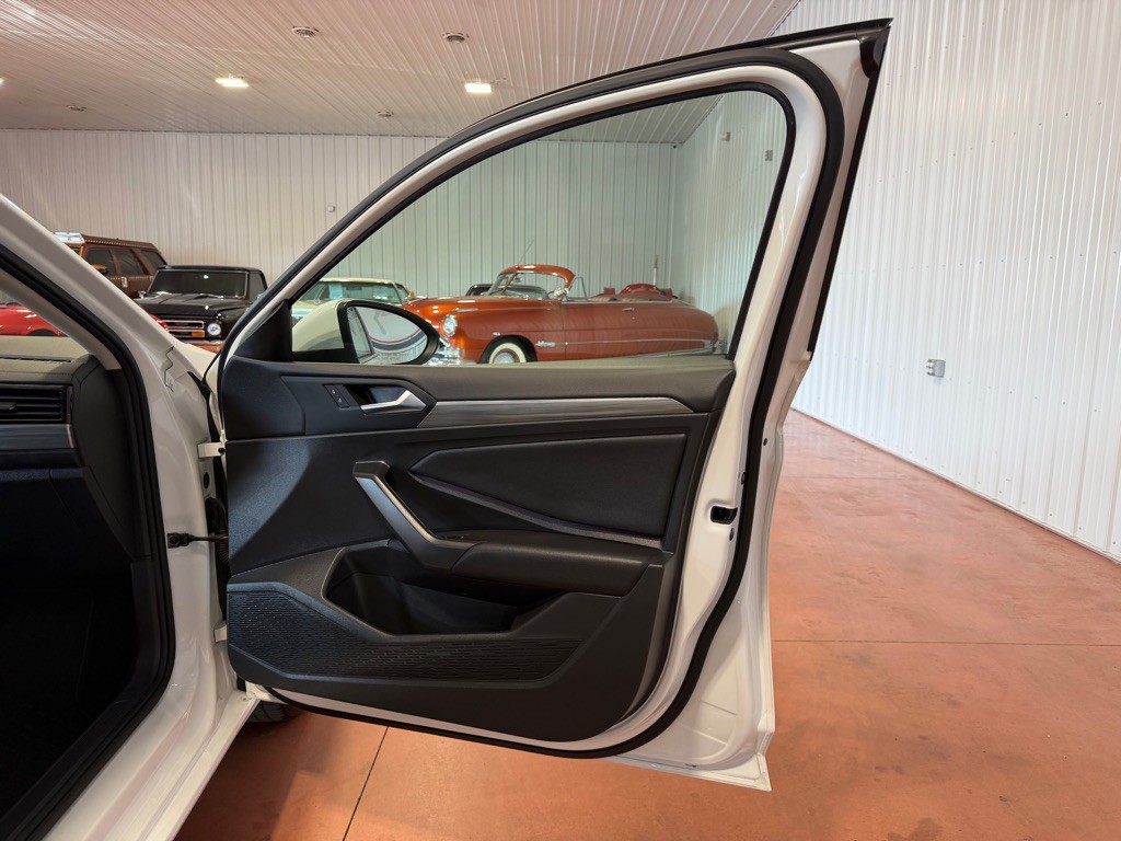 2019 Volkswagen Jetta Image 24