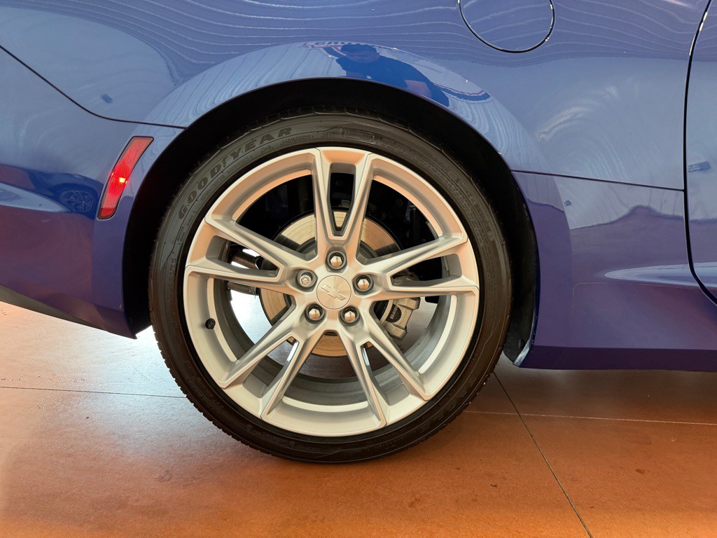 2019 Chevrolet Camaro Image 15