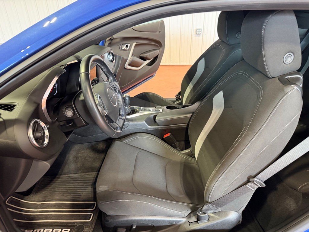 2019 Chevrolet Camaro Image 18