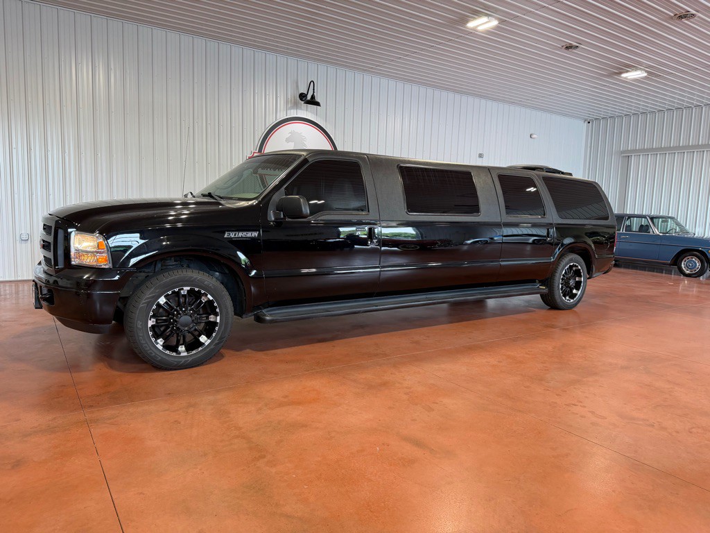 2005 Ford Excursion Image 4