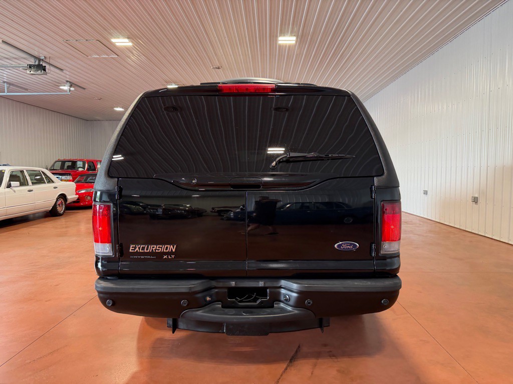 2005 Ford Excursion Image 9