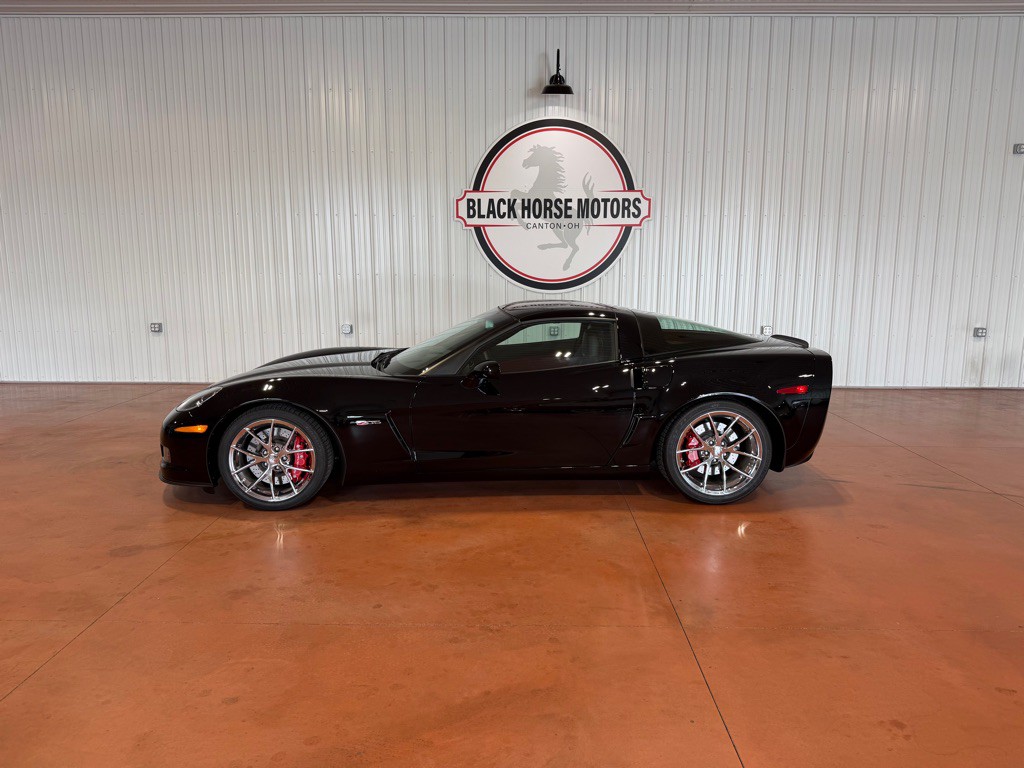 2010 Chevrolet Corvette Image 2