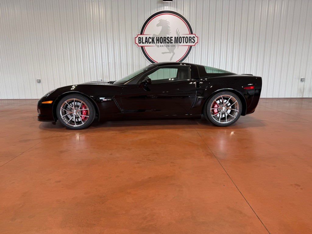 2010 Chevrolet Corvette Image 3