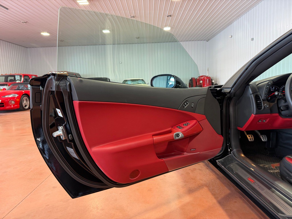 2010 Chevrolet Corvette Image 18