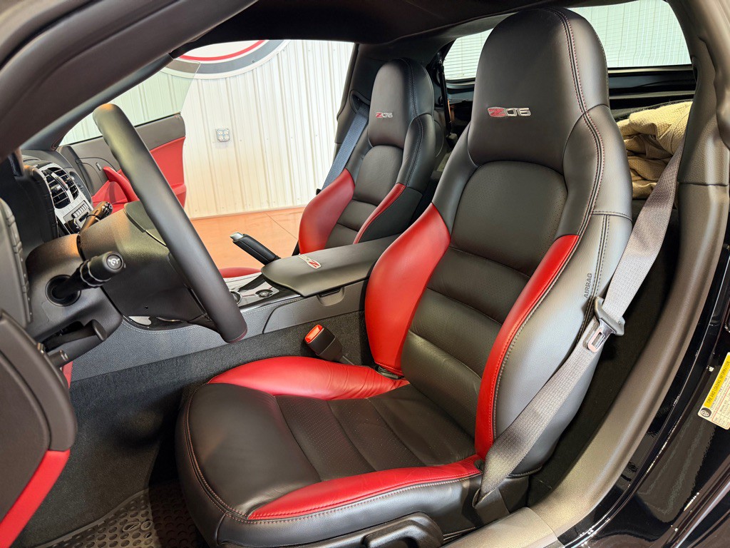 2010 Chevrolet Corvette Image 20