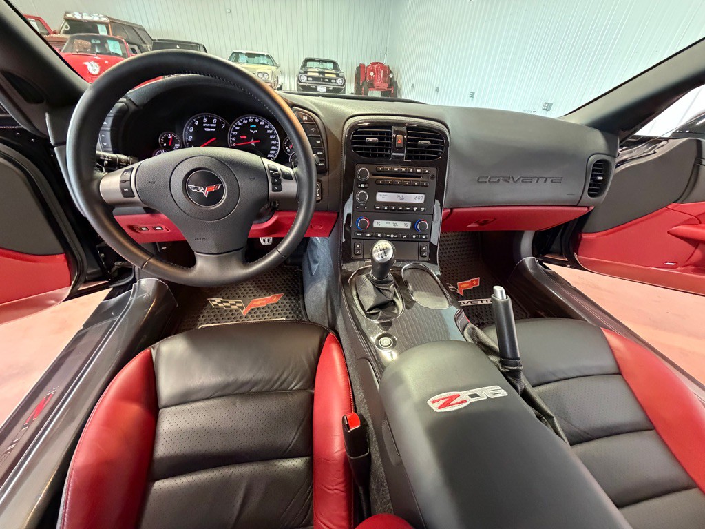 2010 Chevrolet Corvette Image 24