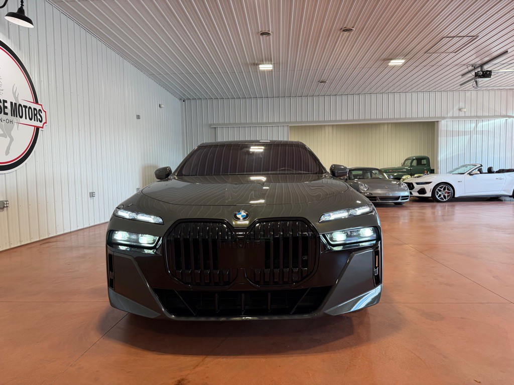 2023 BMW 7 Series Image 7