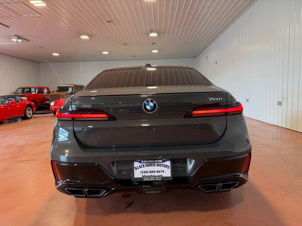 2023 BMW 7 Series Image 11