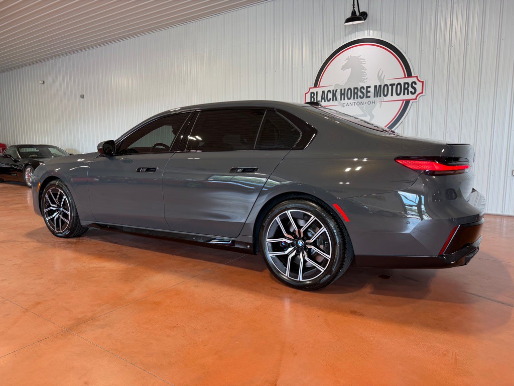 2023 BMW 7 Series Image 12