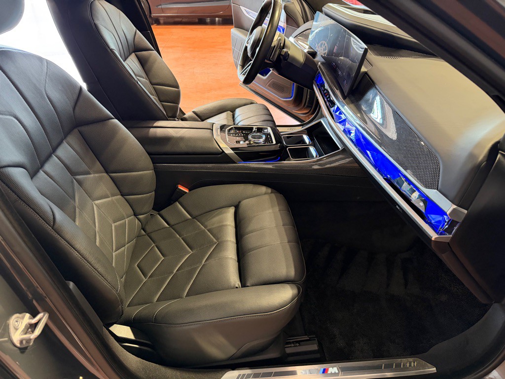 2023 BMW 7 Series Image 27