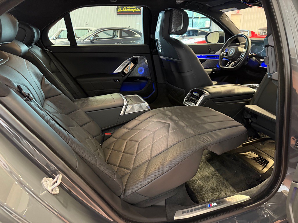 2023 BMW 7 Series Image 32