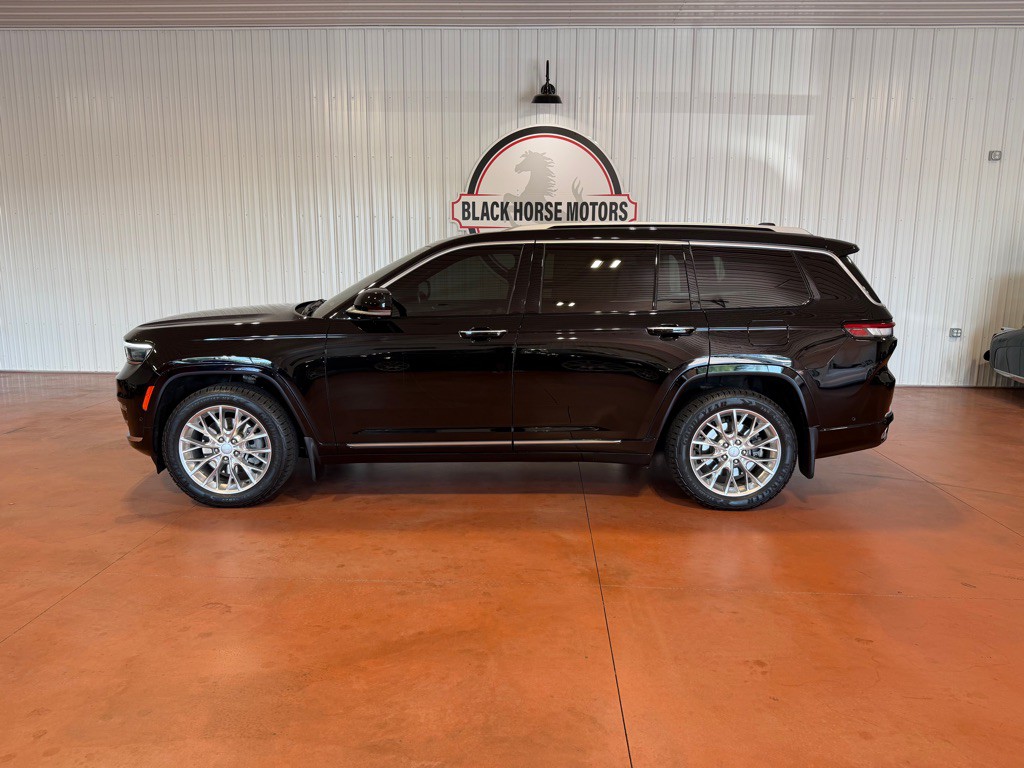 2021 Jeep Grand Cherokee Image 2