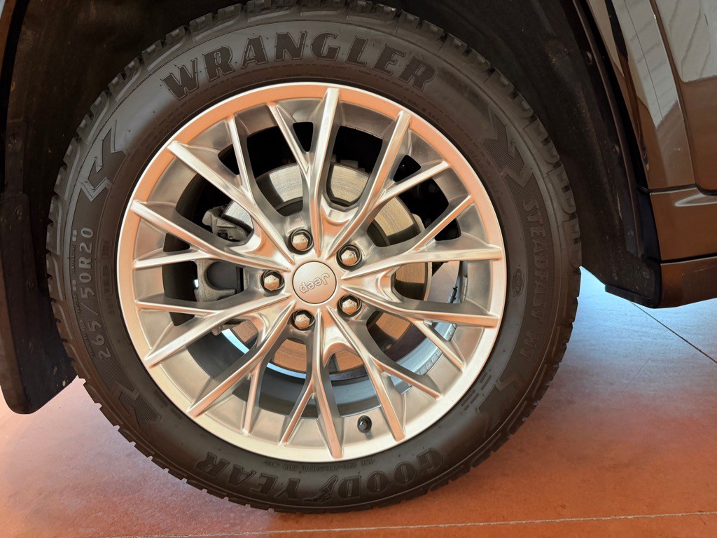 2021 Jeep Grand Cherokee Image 16