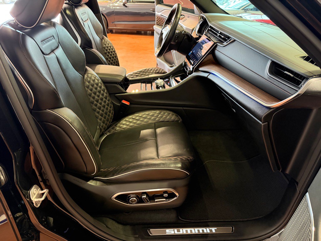2021 Jeep Grand Cherokee Image 25