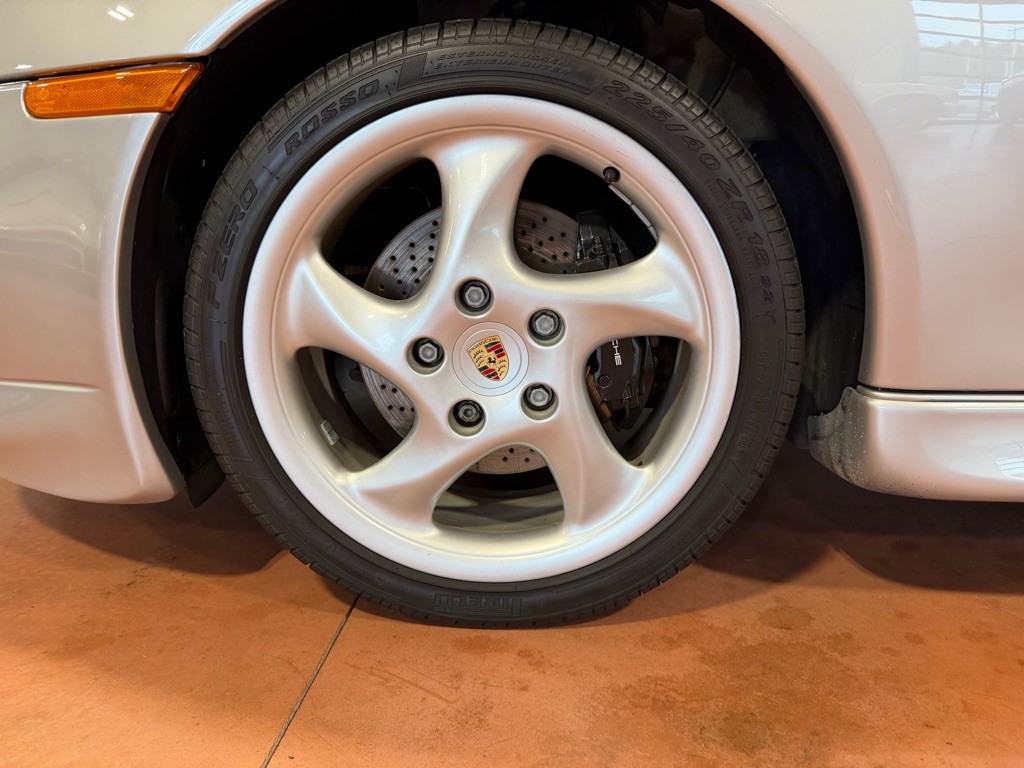 1999 Porsche 911 Image 18