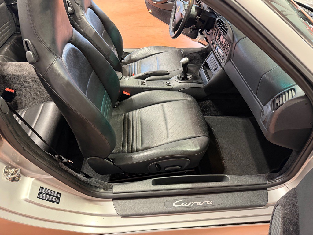 1999 Porsche 911 Image 26