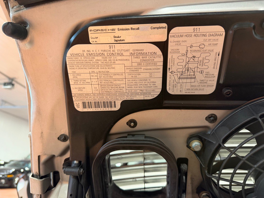 1999 Porsche 911 Image 39