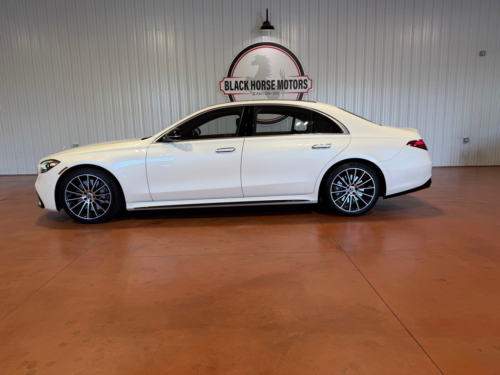 2021 Mercedes-Benz S-Class Image 3
