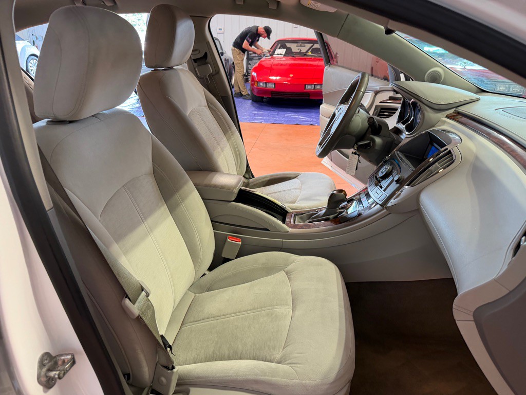 2012 Buick Lacrosse Image 19