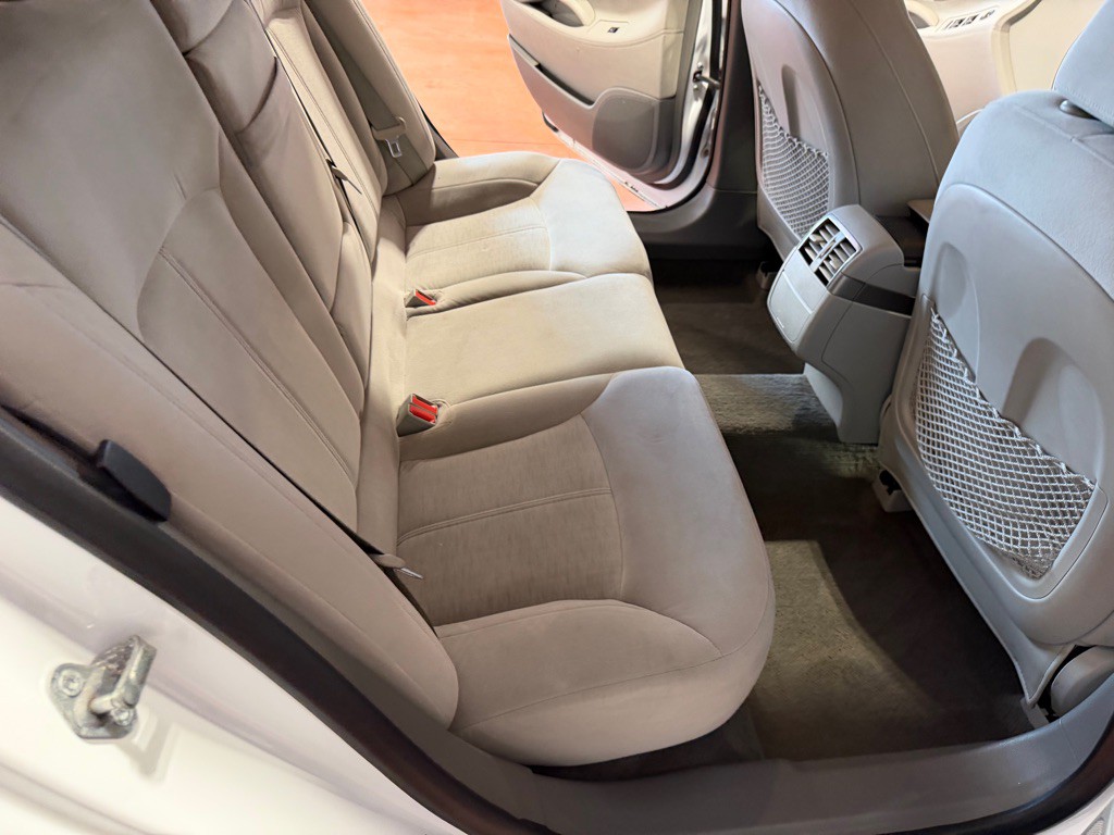 2012 Buick Lacrosse Image 21