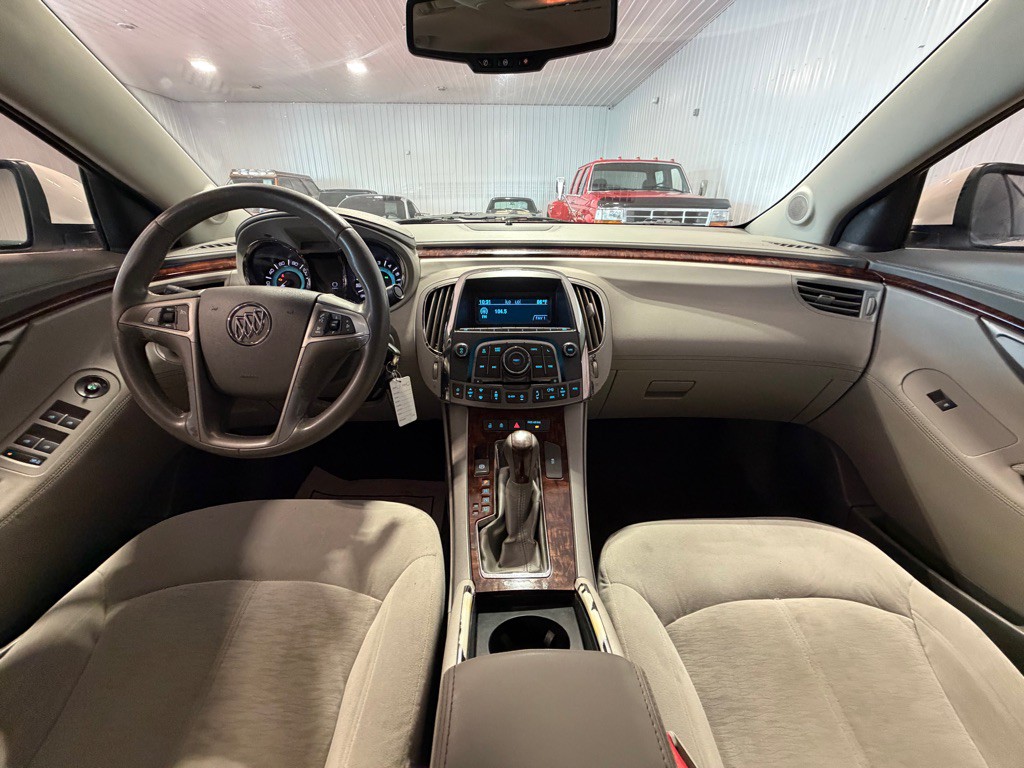 2012 Buick Lacrosse Image 23