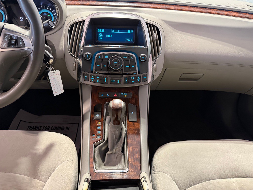2012 Buick Lacrosse Image 24