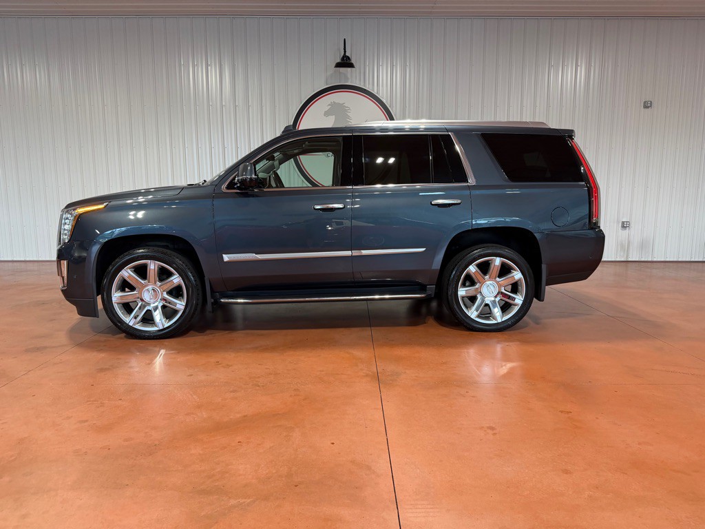 2020 Cadillac Escalade Image 3