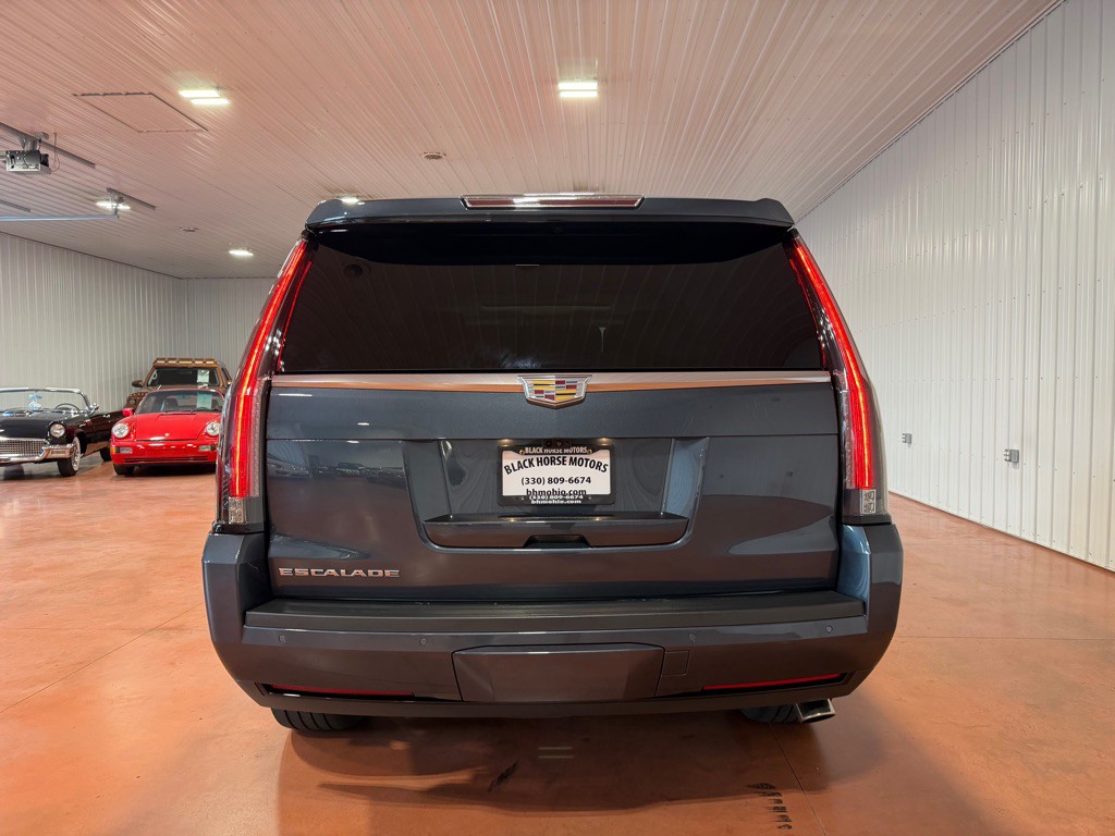 2020 Cadillac Escalade Image 11