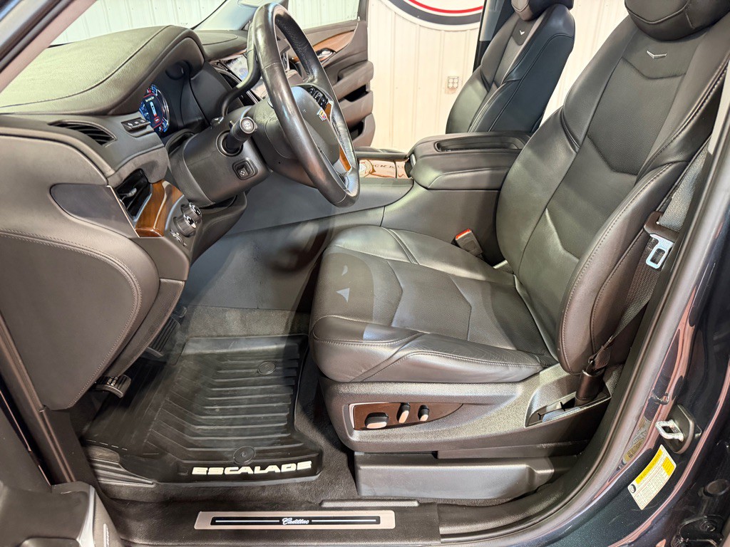 2020 Cadillac Escalade Image 18