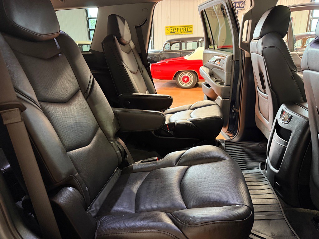 2020 Cadillac Escalade Image 29
