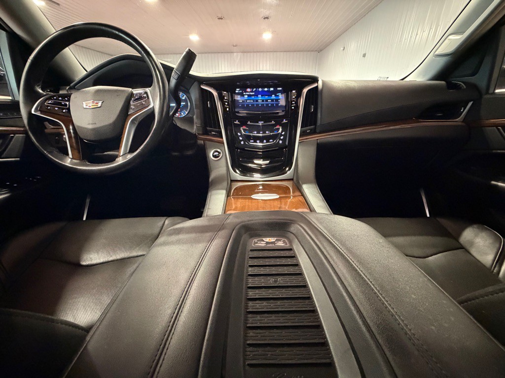 2020 Cadillac Escalade Image 31
