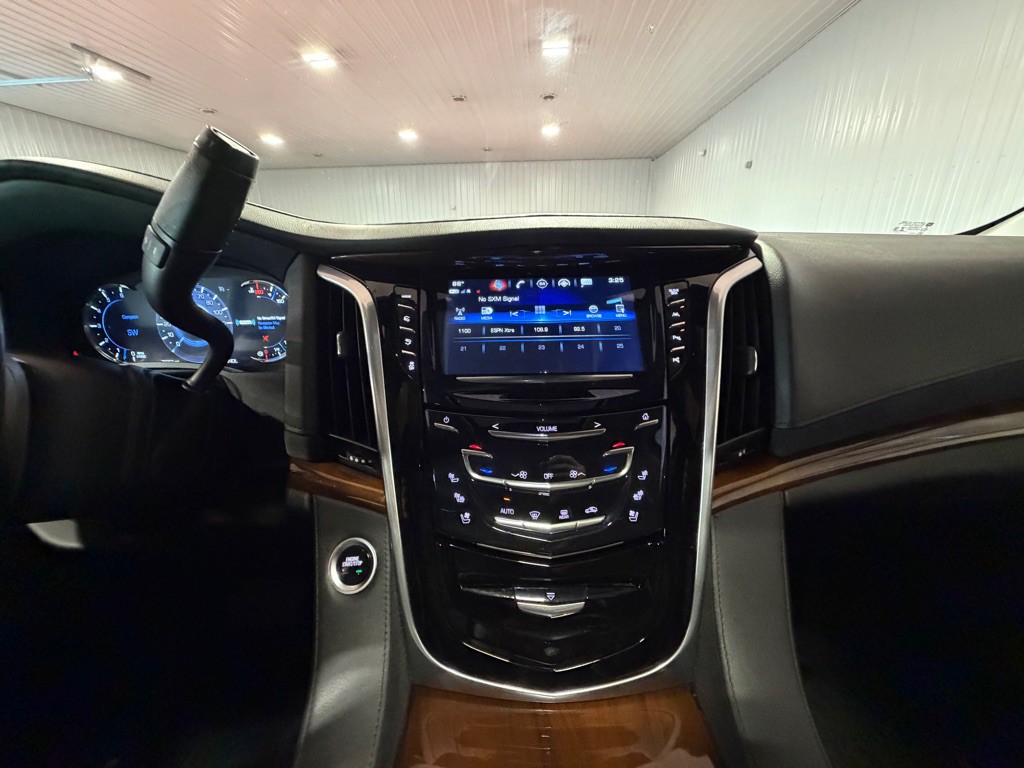2020 Cadillac Escalade Image 34
