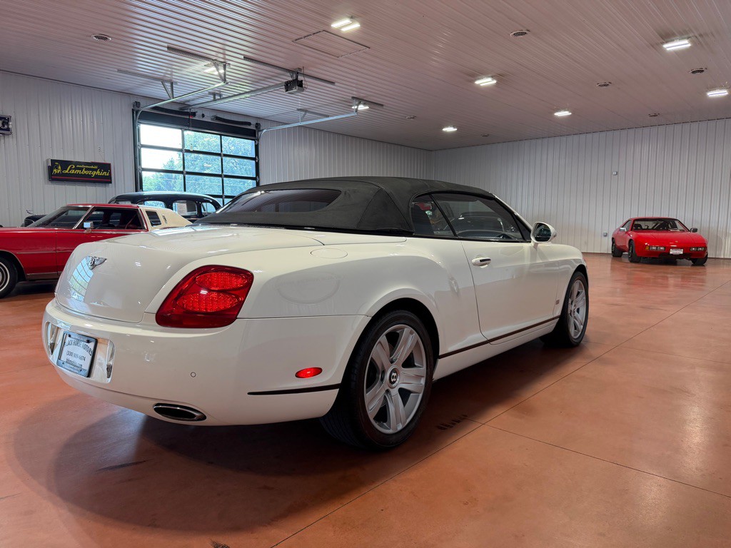 2011 Bentley Continental Image 11