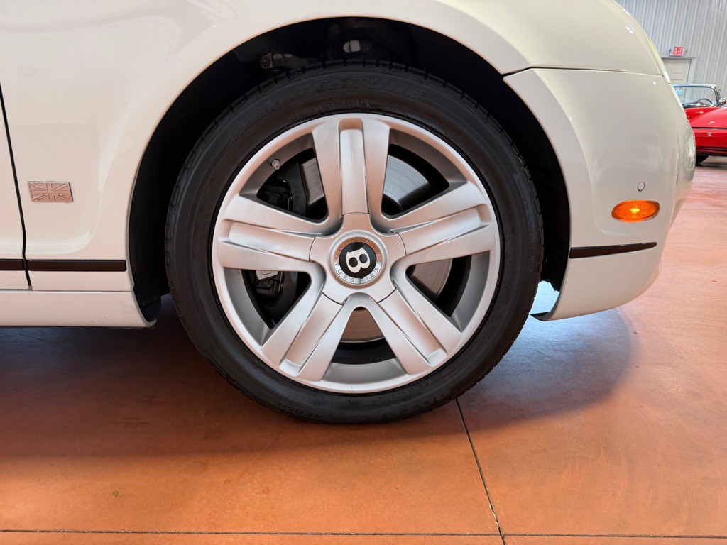 2011 Bentley Continental Image 18