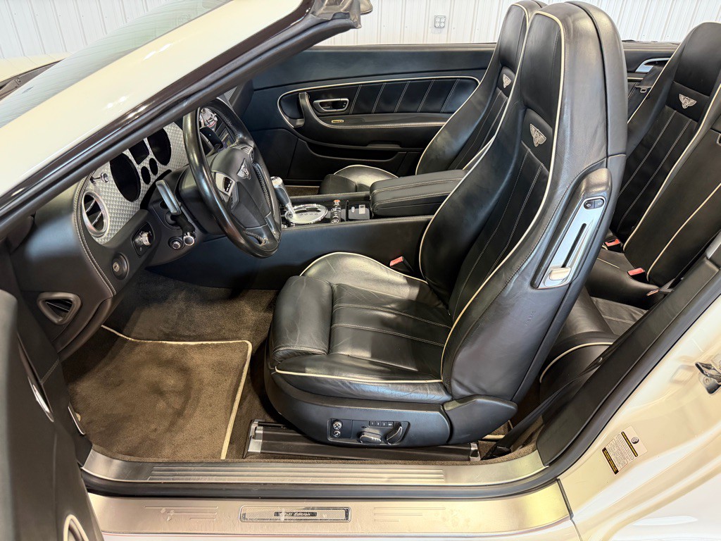 2011 Bentley Continental Image 21